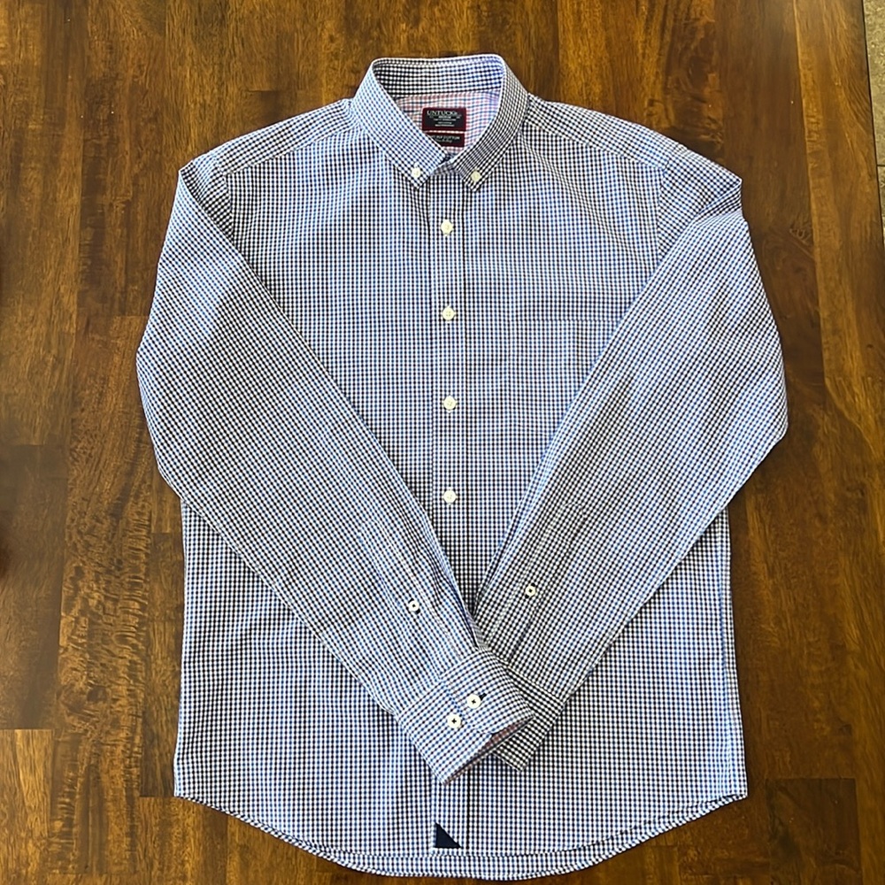 UNTUCKit Forestville slim cut button down shirt, size M